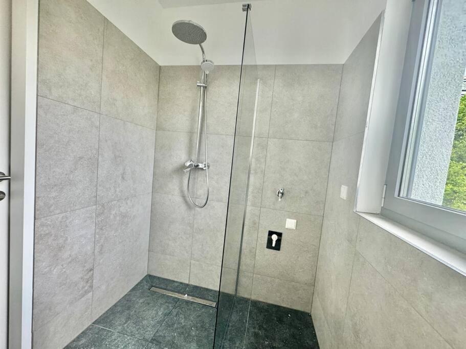 Rooftop Apartment With Balcony & Free Parking Wien Exterior foto