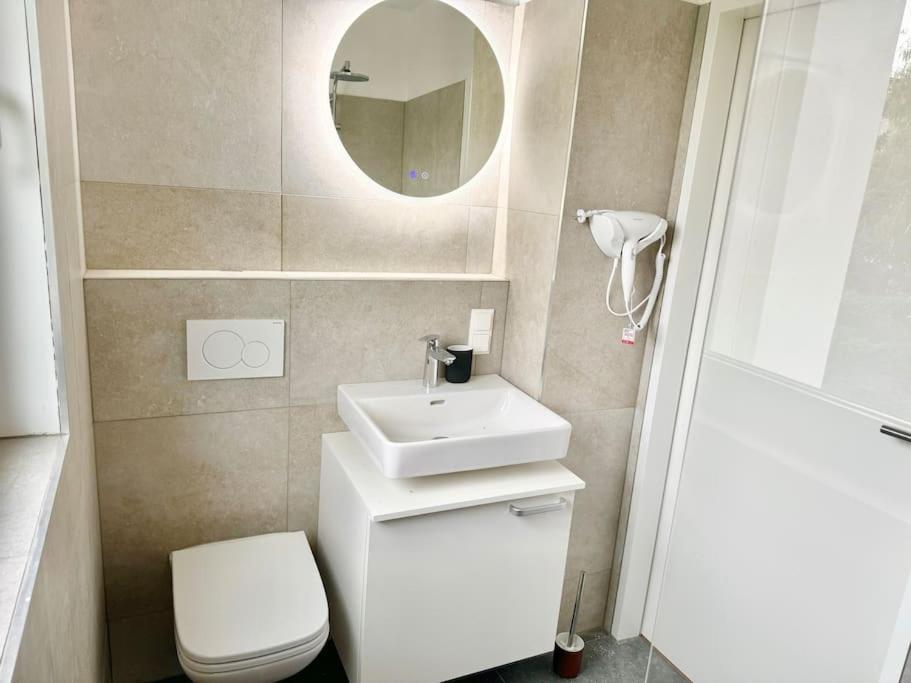 Rooftop Apartment With Balcony & Free Parking Wien Exterior foto